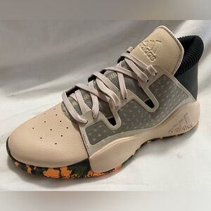 Adidas Men Pro Vision with camouflage Sole, Cream and Gray Athletic Shoes Size 9